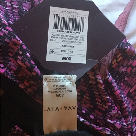 Ava & Viv 20W Plus Size berry swimsuit top NWT - Picture 5 of 6